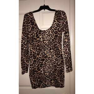 Long sleeve leopard mini dress